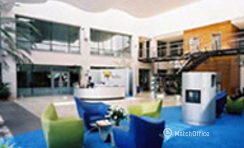 Business centre in Chertsey, 3000 Hillswood Drive, 40 m² - MatchOffice.co.uk