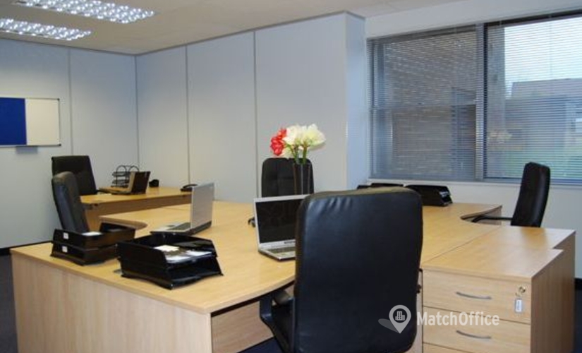  Business center  in Manchester, Cartwright Street, 70 m² - MatchOffice.co.uk