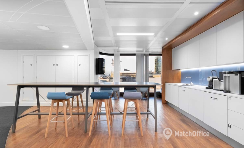 Work space in City of London, 25 Old Broad Street, 10 m² - MatchOffice.co.uk
