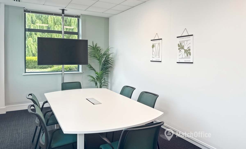 10 m² Serviced office in Frimley, Frimley Road (GU16 7ER) - 2 | MatchOffice