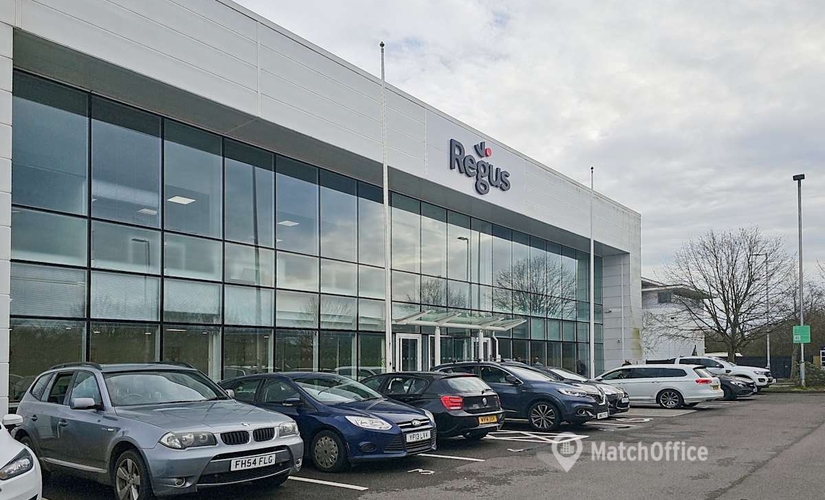 Business centre in Southampton, George Curl Way, 10 m² - MatchOffice.co.uk