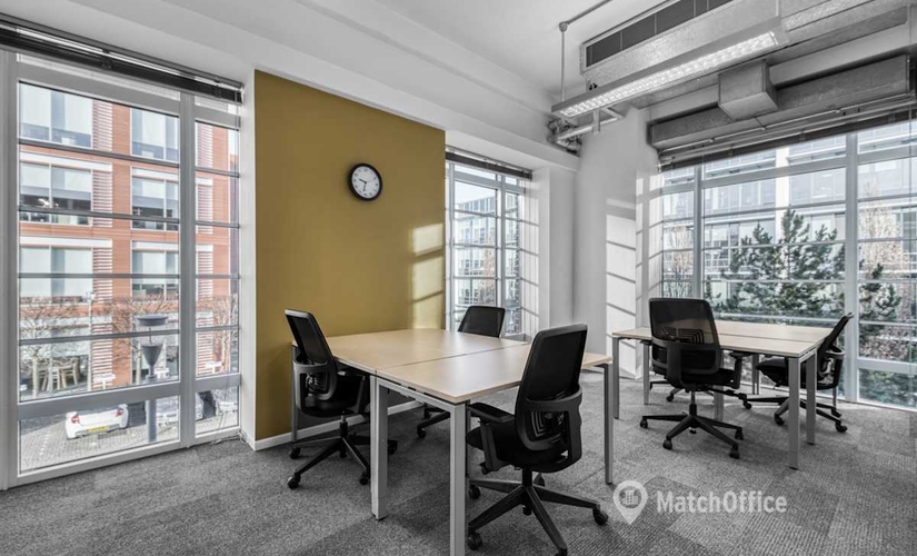 Coworking in Farnborough, Fowler Avenue, 10 m² - MatchOffice.co.uk