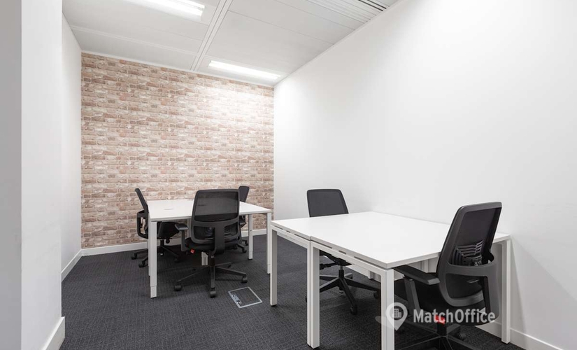 Business centre  in Hertfordshire, Breakspear Way, 10 m² - MatchOffice.co.uk