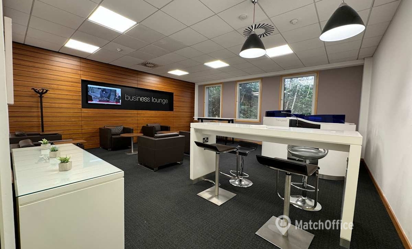 Business centre in Hayes, 450 Bath Road, 10 m² - MatchOffice.co.uk