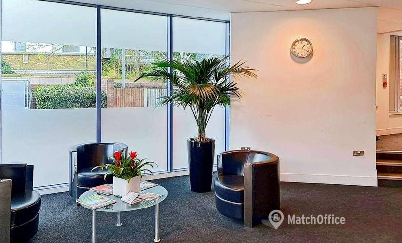 10 m² Business park in West Sussex, Station Way (RH10 1JH) - 4 | MatchOffice