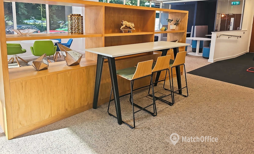 Coworking space in Hampshire, 15-17 Cumberland Place, 10 m² - MatchOffice.co.uk