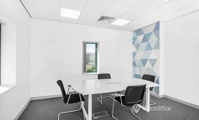 Coworking in West Yorkshire, Salts Mill Road, 10 m² - MatchOffice.co.uk