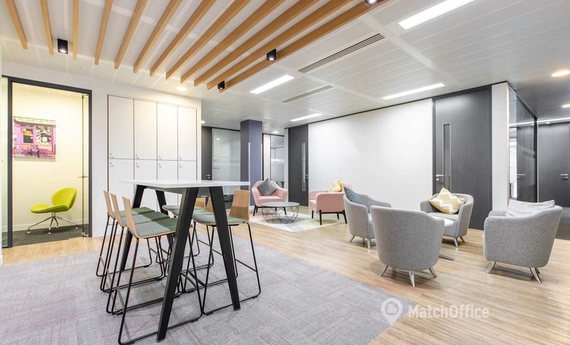 Work space in City of London, 63 St Mary Axe, 10 m² - MatchOffice.co.uk