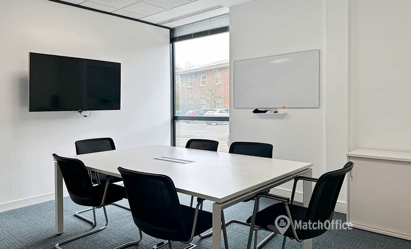 10 m² Shared workspace  in High Wycombe, Ibstone Road (HP14 3FE) - 2 | MatchOffice