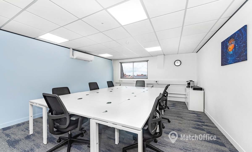 10 m² Shared workspace  in Wiltshire, Cross Keys House (SP1 1EY) - 2 | MatchOffice