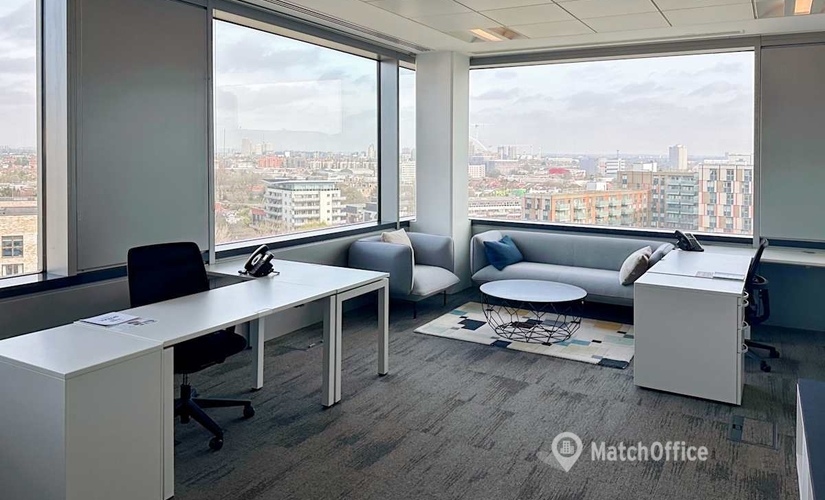  Coworking space in West London, 2 Lakeside Drive, 10 m² - MatchOffice.co.uk