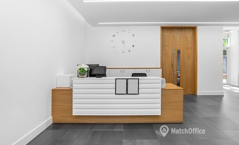 10 m² Coworking space in Surrey, The Causeway (TW18 3BA) - 1 | MatchOffice.com