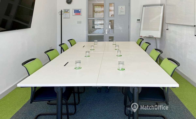 10 m² Shared office in Crawley, Metcalf Way (RH11 7XX) - 2 | MatchOffice