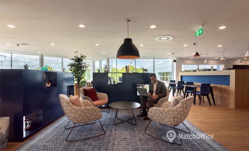 Work space in Wokingham, Wharfedale Road, 10 m² - MatchOffice.co.uk