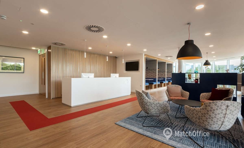 Business center in Wokingham, Wharfedale Road, 10 m² - MatchOffice.co.uk