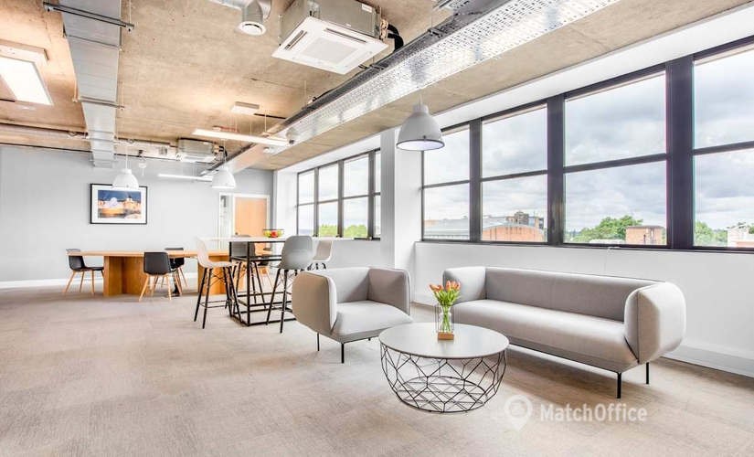 Business center in North London, 5th Floor, 10 m² - MatchOffice.co.uk
