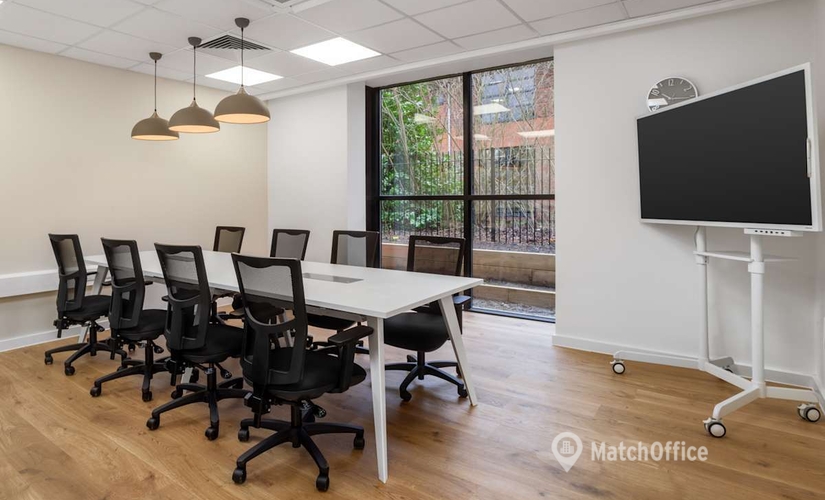 Business centre in Leicester, 1 Meridian South, 10 m² - MatchOffice.co.uk