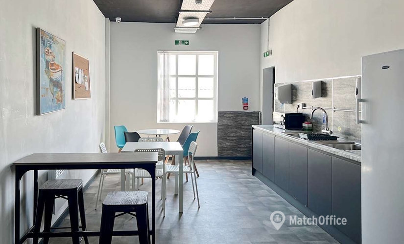 Business centre in Wakefield, 225 Denby Dale Road, 10 m² - MatchOffice.co.uk