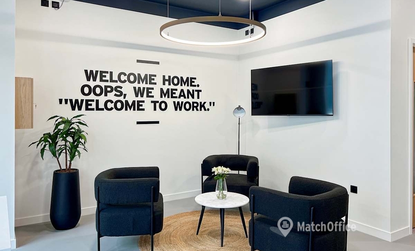 Business centre in Wolverhampton, 4-5 Victoria Square, 10 m² - MatchOffice.co.uk