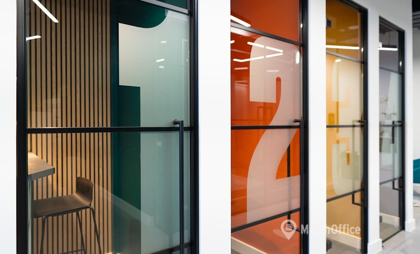 10 m² Shared workspace in Cheshire, 35-37 High Street (CW12 1AX) - 1 | MatchOffice