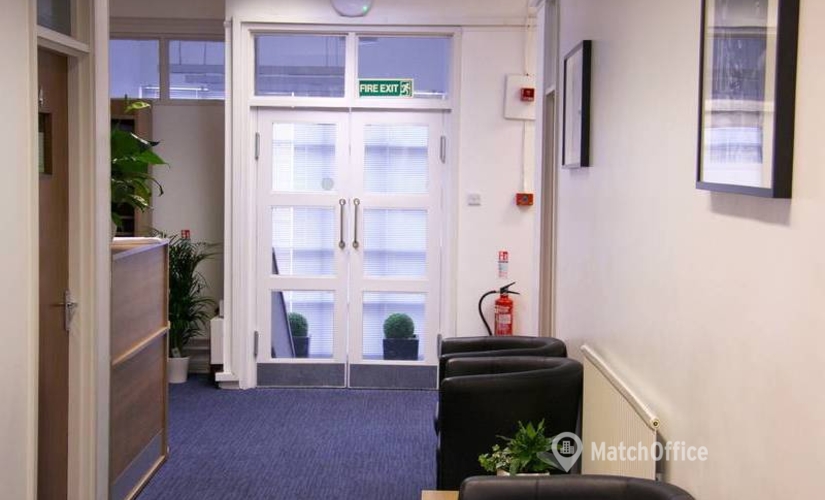 Business Centre in South London, 15 Falcon Road, 250 m² - MatchOffice.co.uk