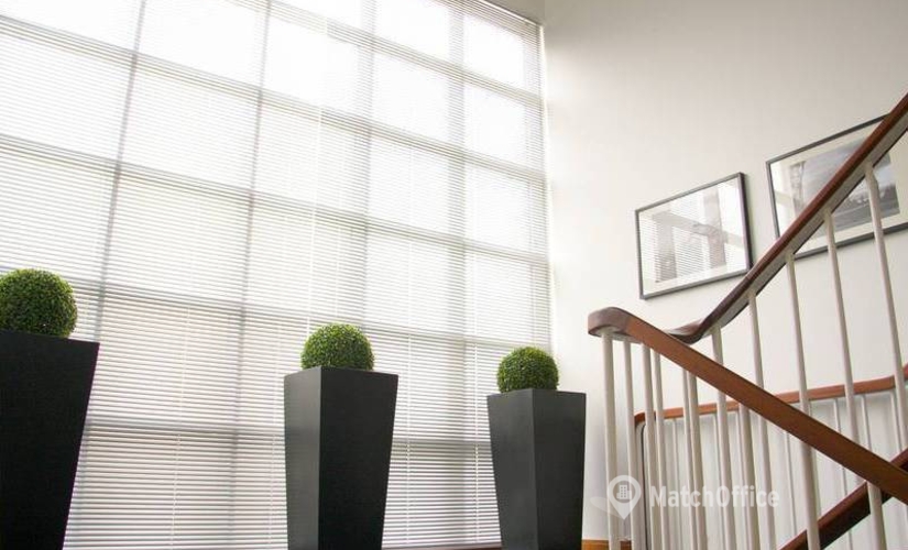 Business Centre in South London, 15 Falcon Road, 250 m² - MatchOffice.co.uk