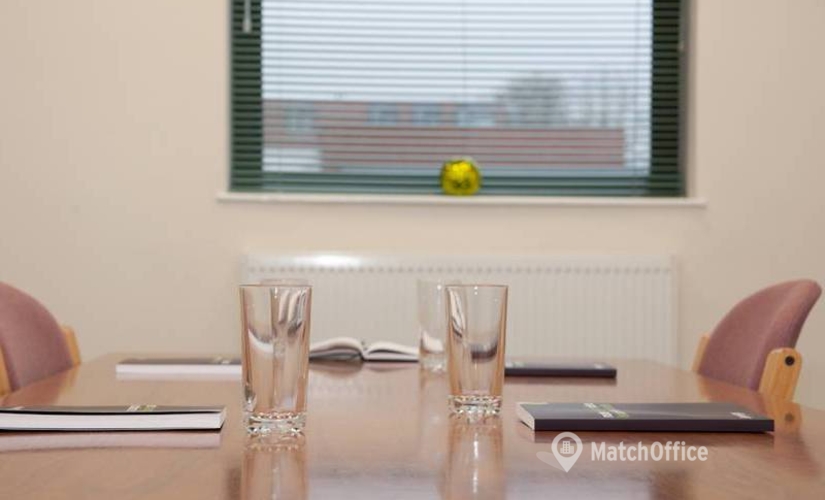 Business centre in Didcot, Market Place, 34 m² - MatchOffice.co.uk