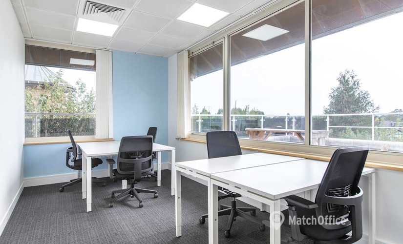 10 m² Shared office in Surrey, London Road (TW18 4AX) - 3 | MatchOffice.com