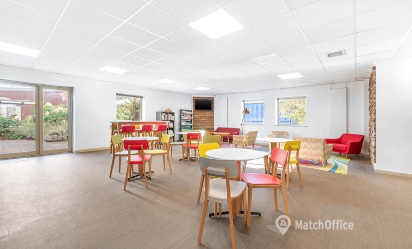 10 m² Coworking space in Hampshire, Aerodrome Road (PO13 0FQ) - 4 | MatchOffice.com