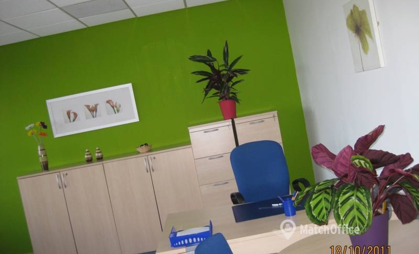 Business centre  in Dunfermline, 15 Pitreavie Court, 148 m² - MatchOffice.co.uk