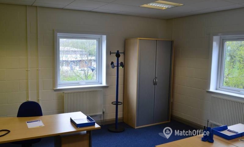 70 m² Business space in Oldbury, Direct 2 (B69 3ES) - 1 | MatchOffice.com