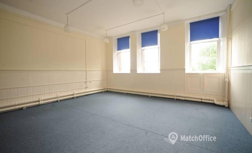  Business center  in Glasgow, 120 Carstairs Street, 1000 m² - MatchOffice.co.uk