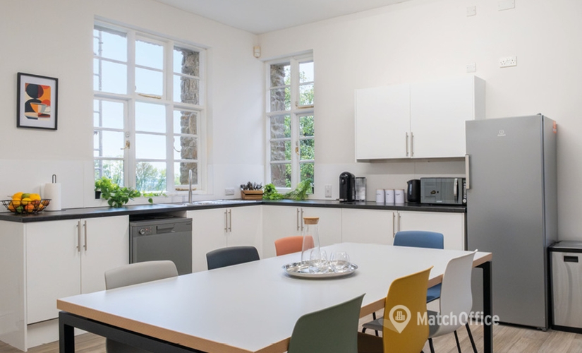 100 m² Business space in South Gloucestershire, Tortworth (GL12 8HQ) - 1 | MatchOffice