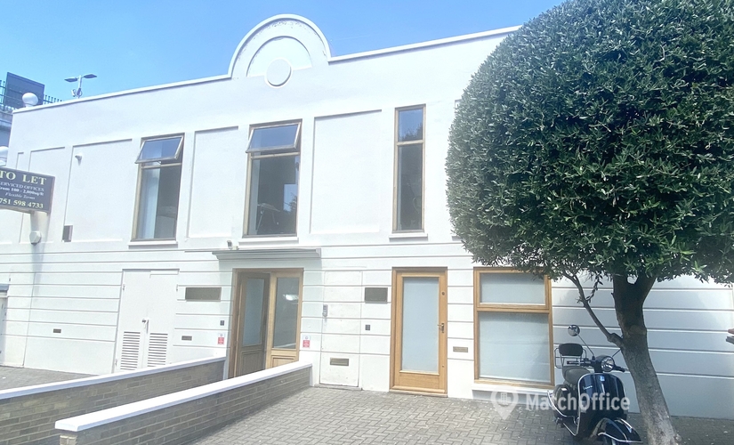Office to let in Hammersmith and Fulham, Ranelagh Gardens 1, 1000 m² - MatchOffice.co.uk