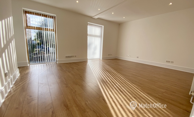 Office space space in Hammersmith and Fulham, Ranelagh Gardens 1, 1000 m² - MatchOffice.co.uk