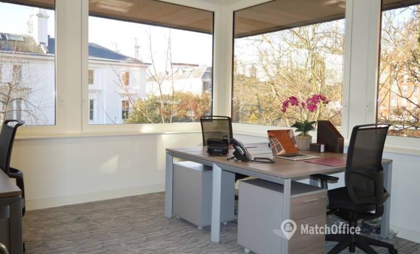 25 m² Business park place up for rent in City of London, 51 Holland Street (W8 7JB) - 0 | MatchOffice
