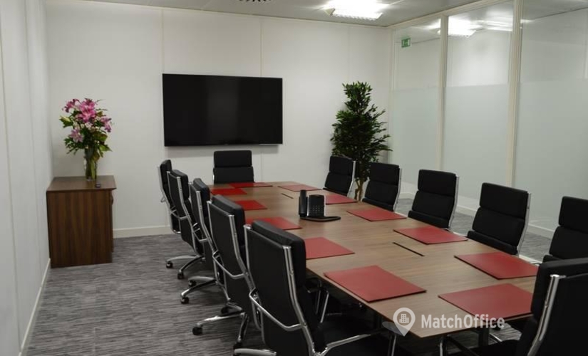 25 m² Serviced office property available to rent in City of London, 51 Holland Street (W8 7JB) - 1 | MatchOffice