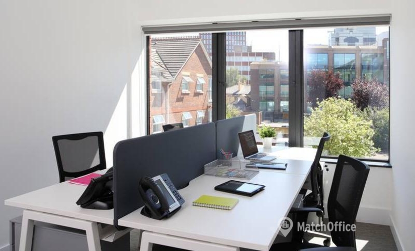 Business center 40 Caversham Road RG1 7EB Reading