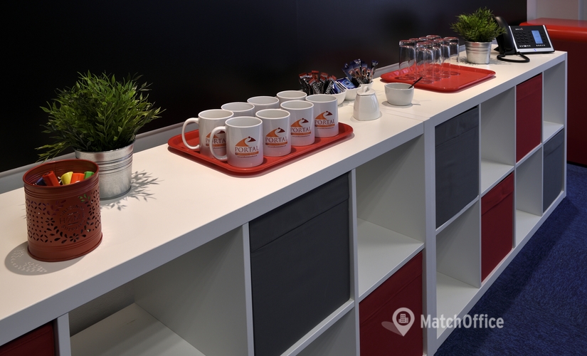 12 m² Business space in Warrington, Dallam Court (WA2 7LT) - 2 | MatchOffice.com