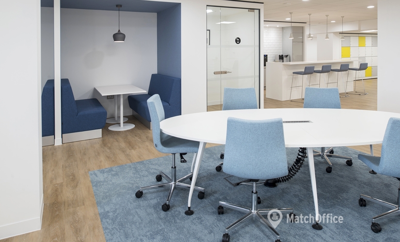 Business Centre in East London, 132 Lewisham High Street, 200 m² - MatchOffice.co.uk