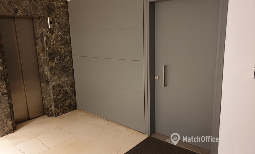 110 m² Serviced office in Athens, Μητροπόλεως 3 (105 57) - 1 | MatchOffice