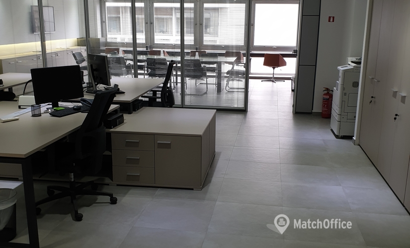 110 m² Business space in Athens, Μητροπόλεως 3 (105 57) - 3 | MatchOffice