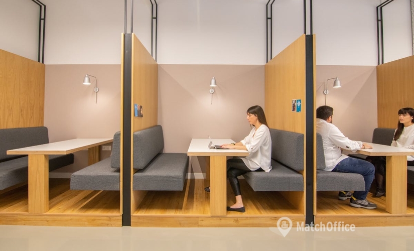 100 m² Business space property up for rent in Athens, Solonos 53 & Sina Str. (106 72) - 2 | MatchOffice.com