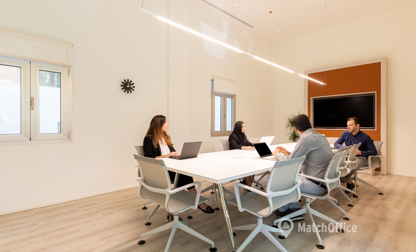 35 m² Meeting room in Thessaloniki, Vasileos Irakleiou 53 & Karolou Ntil (546 23) - 3 | MatchOffice.com