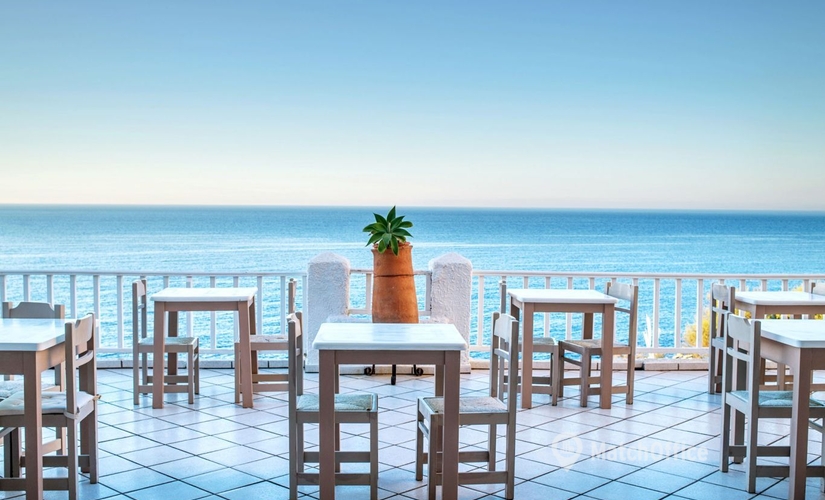 10 m² Meeting room in Armenistis, Main Street (833 01) - 0 | MatchOffice