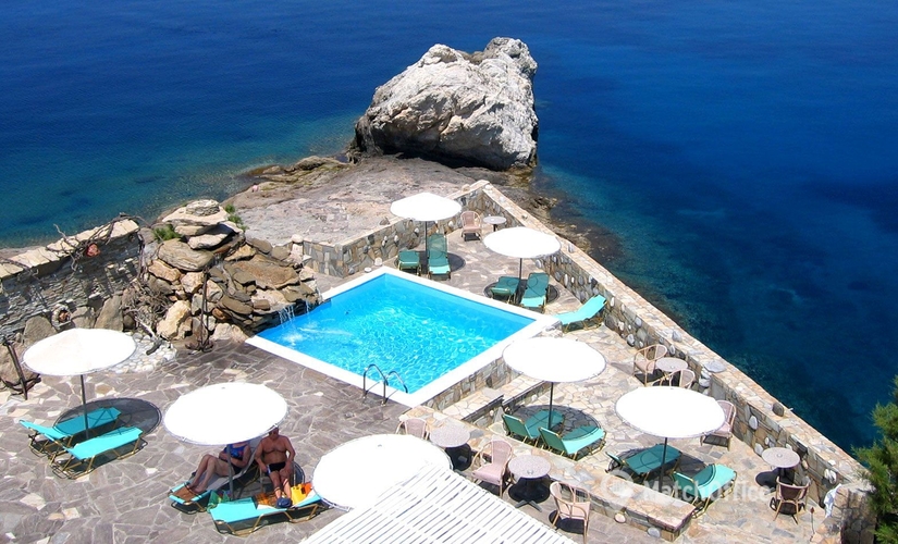 10 m² Conference room in Armenistis, Main Street (833 01) - 3 | MatchOffice