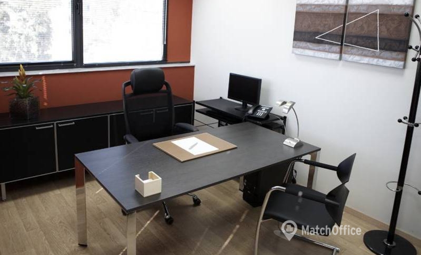 75 m² Business space property available to rent in Athens, 44 (152 33) - 1 | MatchOffice