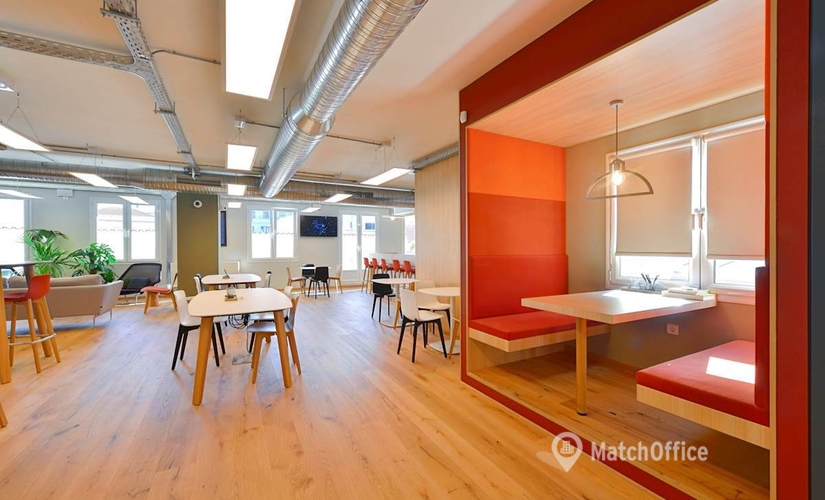 10 m² Shared workspace  in Athens, Ermou 56 (105 63) - 4 | MatchOffice