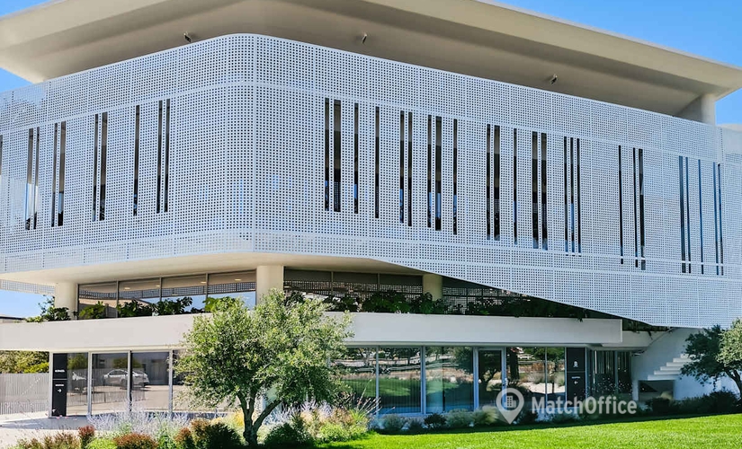 10 m² Co-working in Palaio Faliro, Leof. Vouliagmenis 602 (164 52) - 0 | MatchOffice