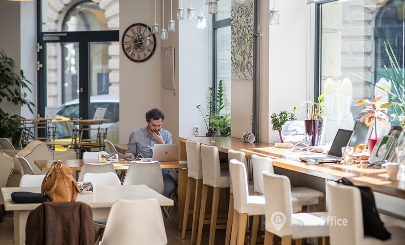 550 m² Coworking space  in Budapest, Révay köz 4 (1065) - 4 | MatchOffice.com